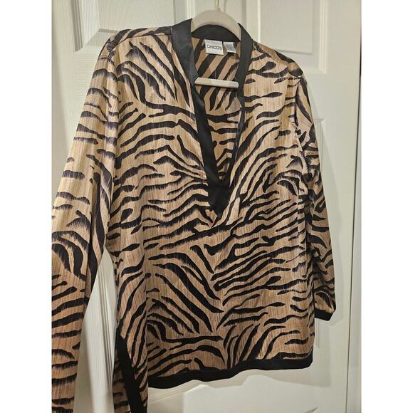 CHICO'S Black Bronze Zebra Print Long Sleeve VNeck Silk Tunic Size 2 Large 12-14 - Picture 3 of 5